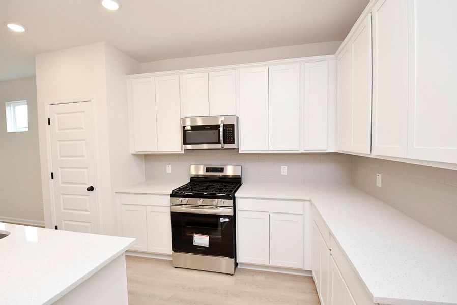 Furnished interior view inside a new home in Fulshear Lakes, Fulshear (Image 10).