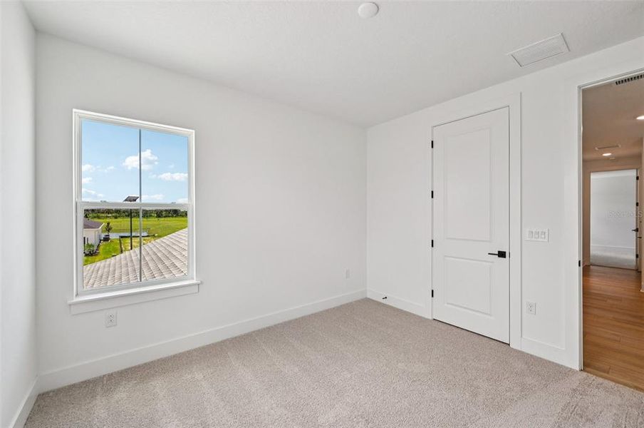 Spacious, unfurnished interior of a new home in Biscayne Landing at Seaire, Parrish (Image 34).