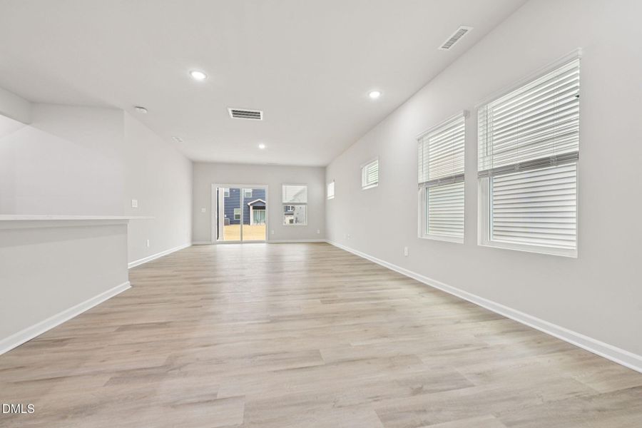 7-web-or-mls-Raleigh - Oak Manor - 608 R