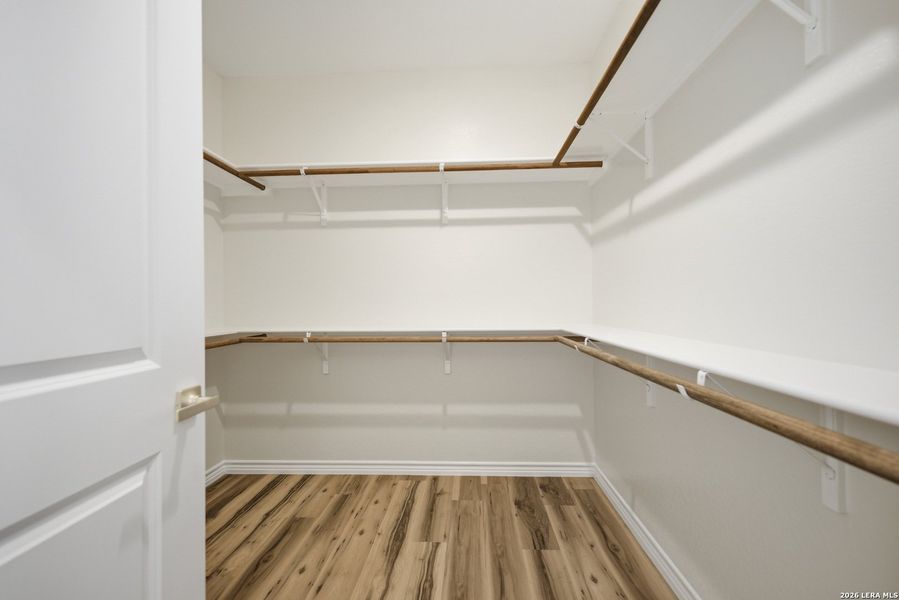 Spacious, unfurnished interior of a new home in , San Antonio (Image 17).