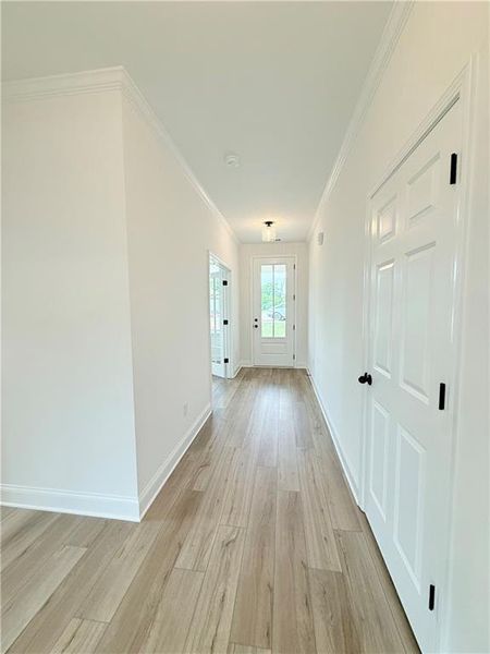 Spacious, unfurnished interior of a new home in Wehunt Meadows, Hoschton (Image 19). Spacious, unfurnished interior of a new home in Wehunt Meadows, Hoschton (Image 19).