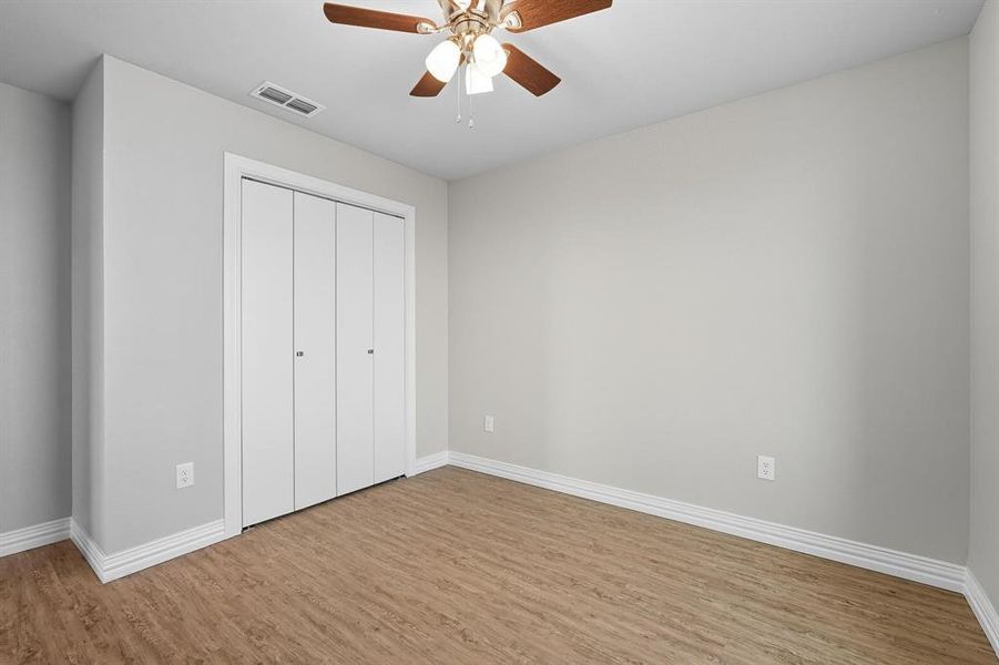 Spacious, unfurnished interior of a new home in , Hawley (Image 13).