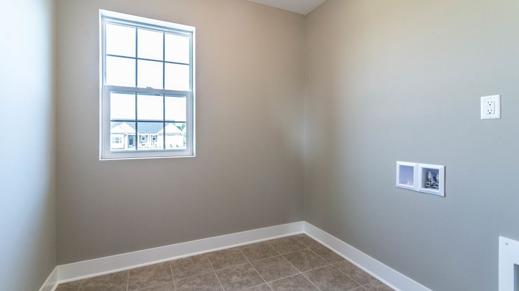 Representative unfurnished interior of a home built from the The Winslow by Norfolk Homes in Valleys, Jackson (Image 83).