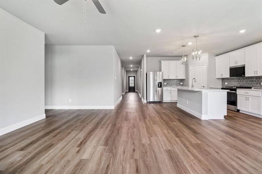 Photo is not of the actual home, but is an inspirational photo of builder’s model home and may depict options, furnishings, and/or decorator features that are not included.