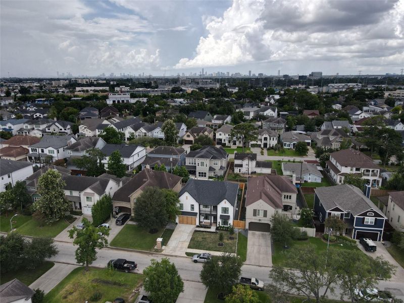 Image 49 of a home in Garden Oaks and Oak Forest. Image 49 of a home in Garden Oaks and Oak Forest.
