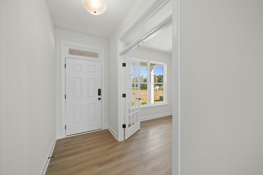 Spacious, unfurnished interior of a new home in Pisgah Park, Kernersville (Image 16).