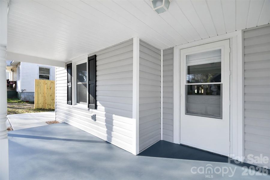 Ricking chair Front Portch