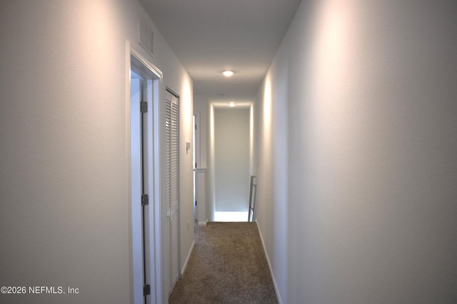 Spacious, unfurnished interior of a new home in Irongate Villas, Jacksonville (Image 23).