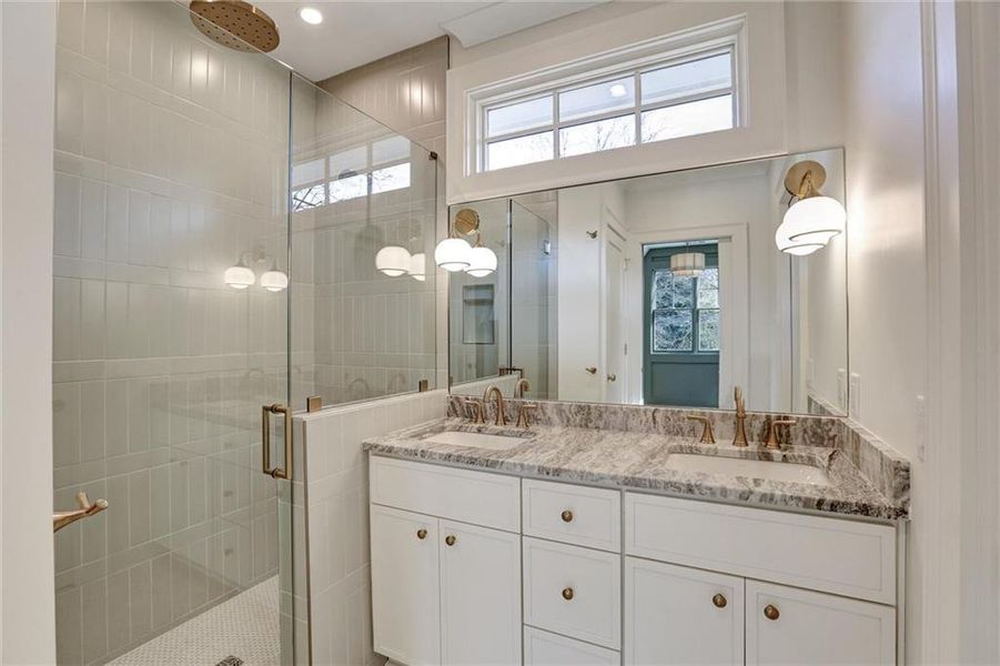Furnished interior view inside a new home in , Gainesville (Image 11).
