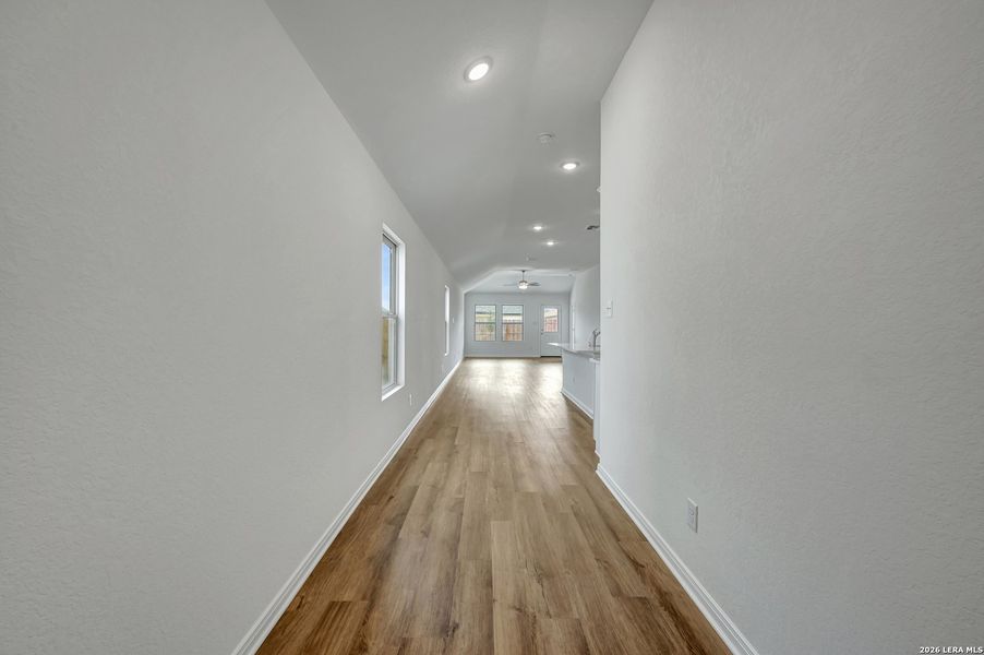 Spacious, unfurnished interior of a new home in Winding Brook, San Antonio (Image 33).