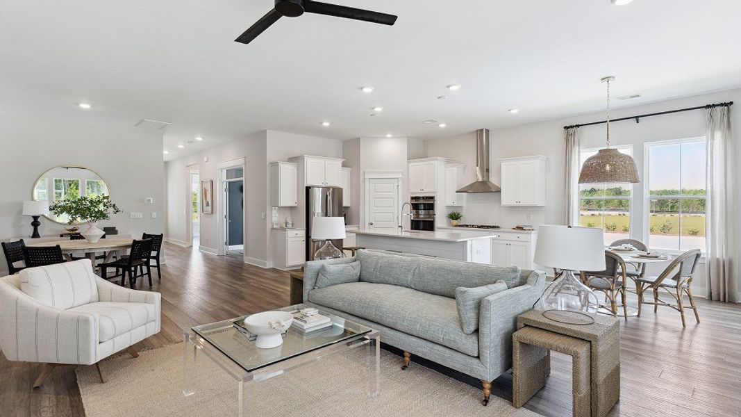 2202 Montgomery Family 4of4 F1