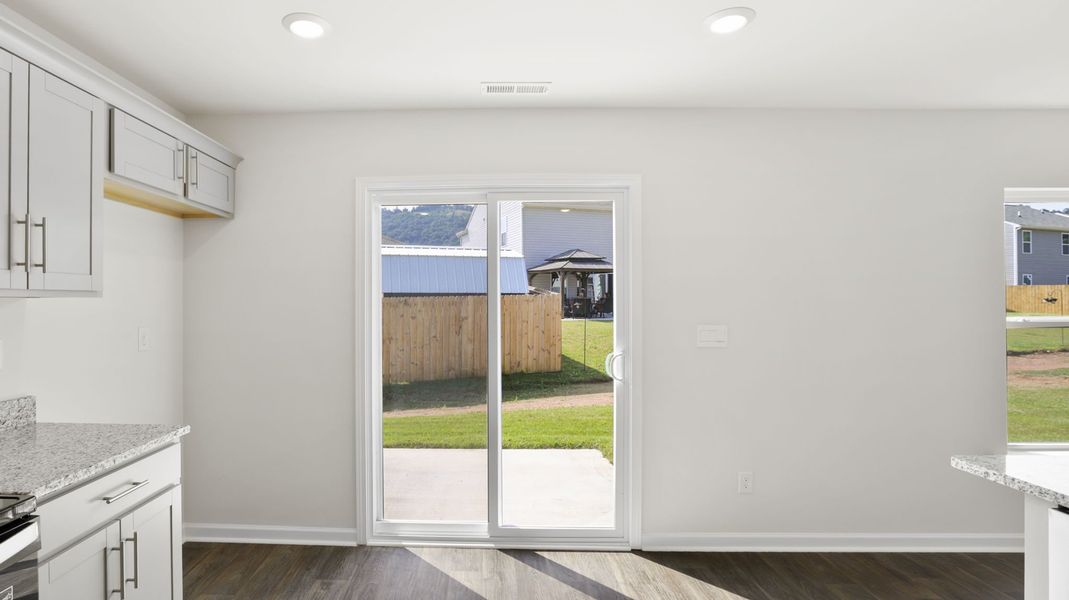 Spacious, unfurnished interior of a new home in Wildbrook Village, Waynesville (Image 19).
