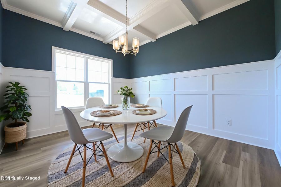 004 - Dining Room 004 - Dining Room