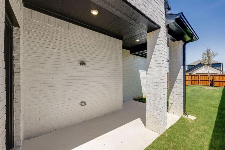 Front exterior of a new home in North Sky Celina, Celina, TX, highlighting curb appeal (Image 21). Front exterior of a new home in North Sky Celina, Celina, TX, highlighting curb appeal (Image 21).