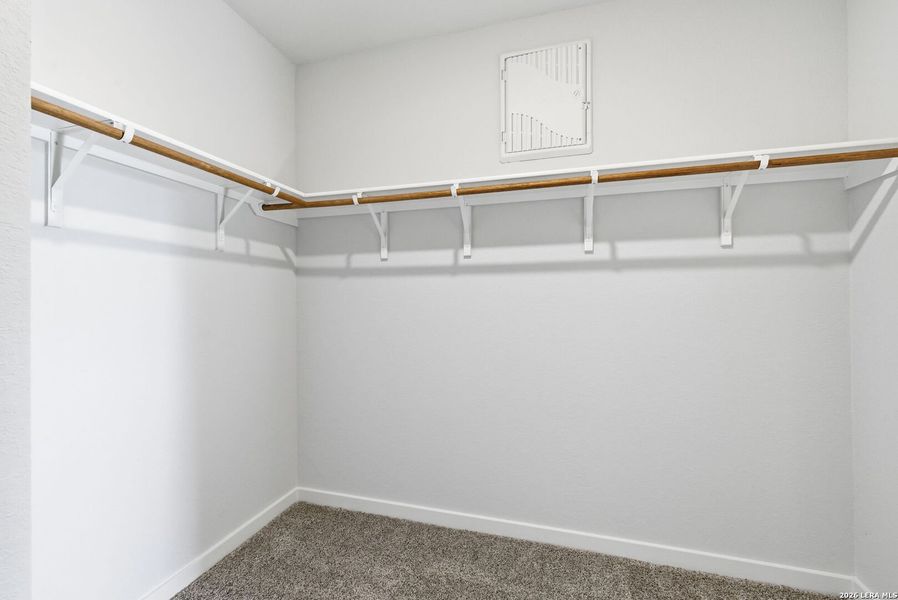 Spacious, unfurnished interior of a new home in , New Braunfels (Image 38).