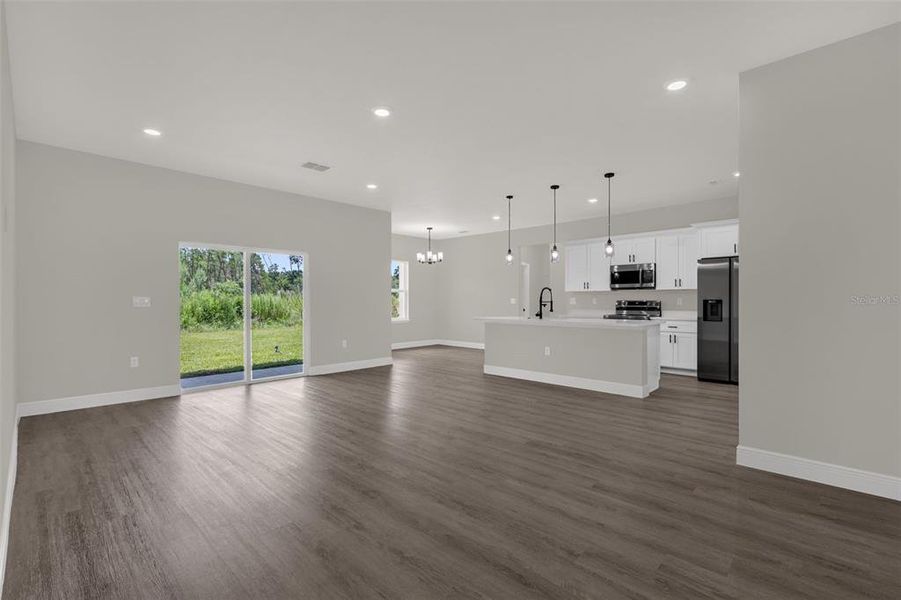 Spacious, unfurnished interior of a new home in , Ocala (Image 19).