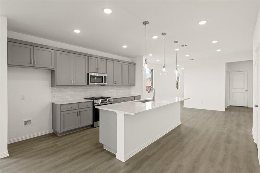 Furnished interior view inside a new home in Creekview Fossil Ridge, Pilot Point (Image 6).