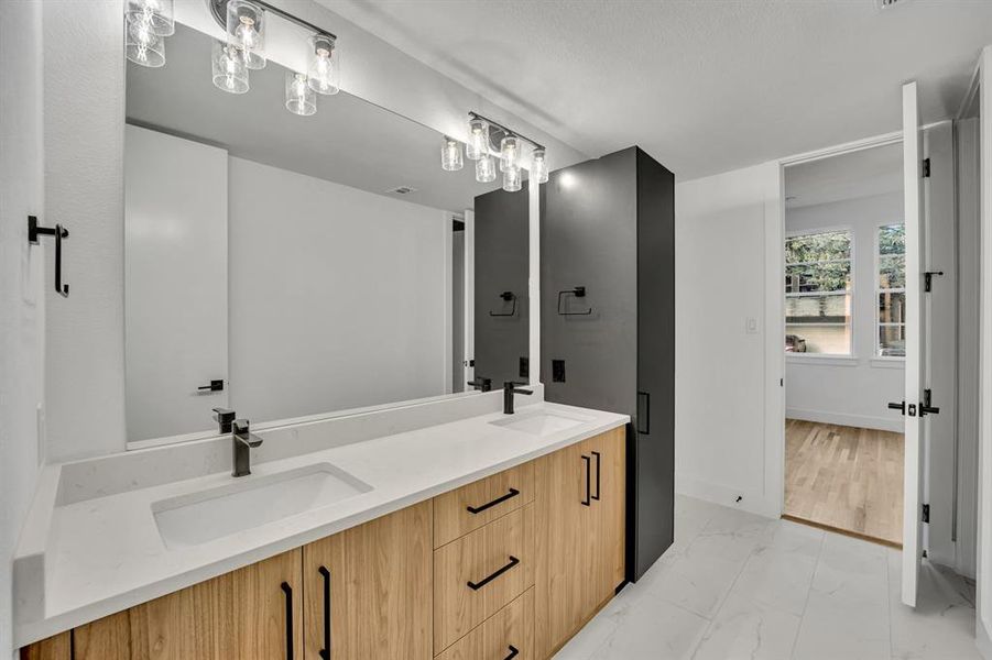 Furnished interior view inside a new home in , Dallas (Image 30). Furnished interior view inside a new home in , Dallas (Image 30).