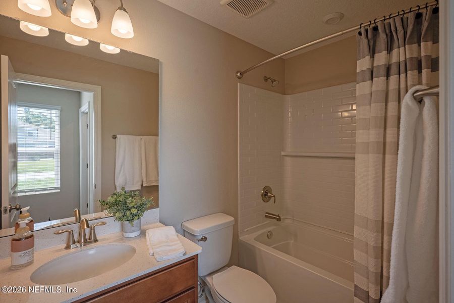 Furnished interior view inside a new home in Edinburgh Village, Jacksonville (Image 47).