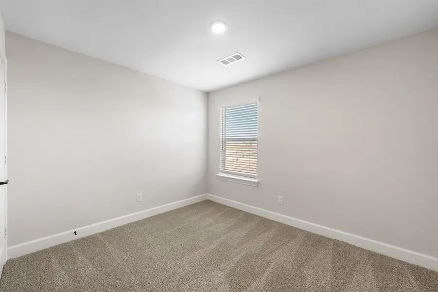 Spacious, unfurnished interior of a new home in Yarbrough Farms, Pilot Point (Image 8). Spacious, unfurnished interior of a new home in Yarbrough Farms, Pilot Point (Image 8).