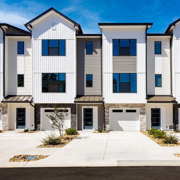 Image 23 of a home in Holly View.