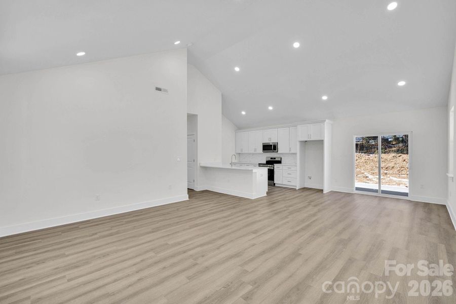 Spacious, unfurnished interior of a new home in , Kannapolis (Image 19).
