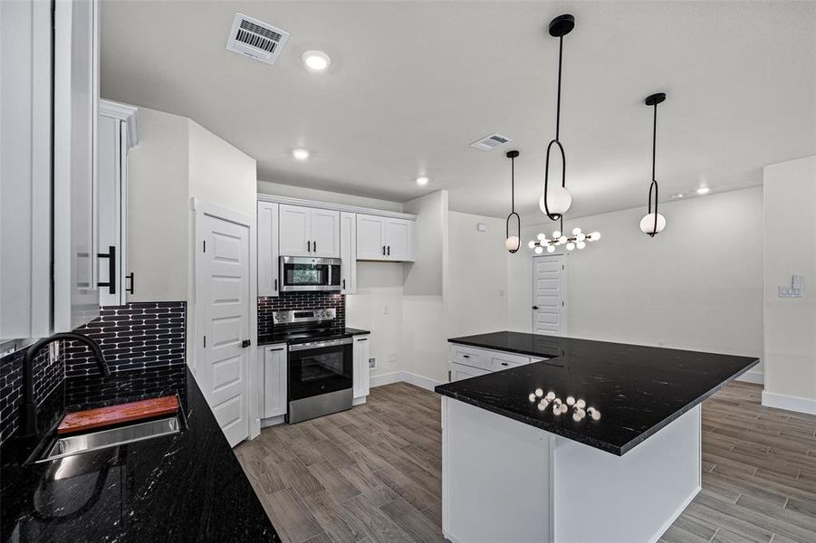Furnished interior view inside a new home in , Granbury (Image 17).