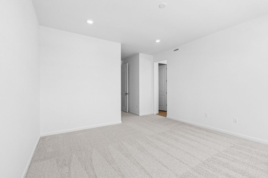 Spacious, unfurnished interior of a new home in Westside Crossing, Berthoud (Image 12). Spacious, unfurnished interior of a new home in Westside Crossing, Berthoud (Image 12).