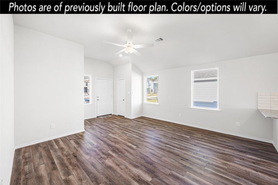 Spacious, unfurnished interior of a new home in The Enclave at Spring Branch, Montgomery (Image 18).