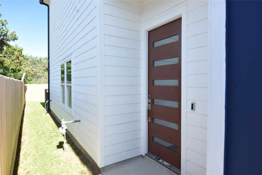Furnished interior view inside a new home in , Houston (Image 5). Furnished interior view inside a new home in , Houston (Image 5).