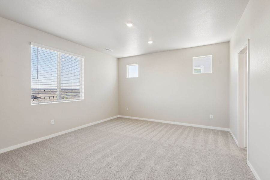 New Home in Parker, CO.  - Slide 26