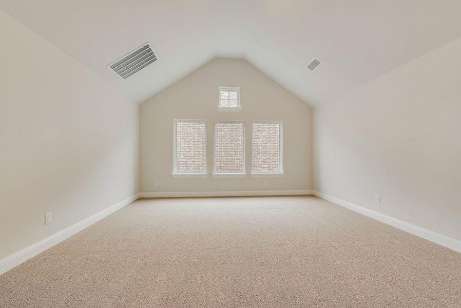 Spacious, unfurnished interior of a new home in Monterra, Fate (Image 30).