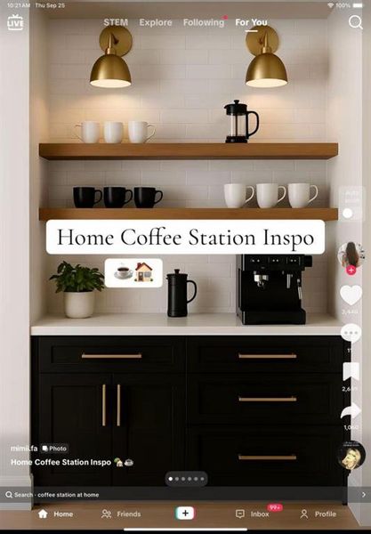 Image 10 of a home in .