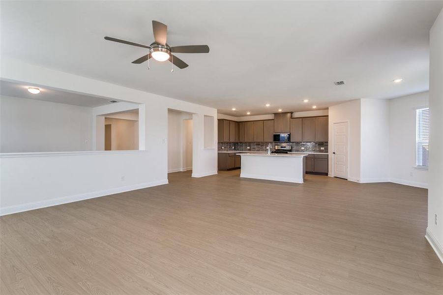 Spacious, unfurnished interior of a new home in The Preserve Estates, Justin (Image 23).