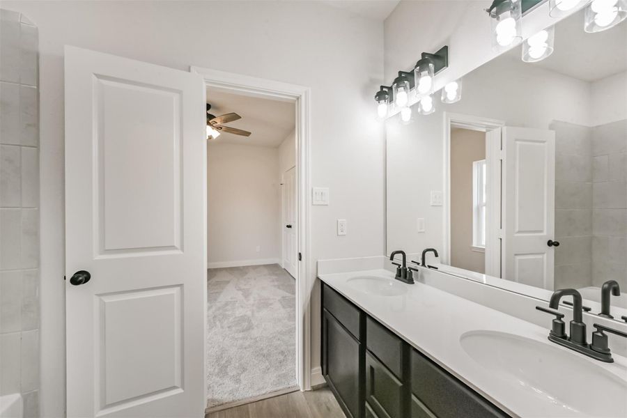 Furnished interior view inside a new home in , Baytown (Image 10).