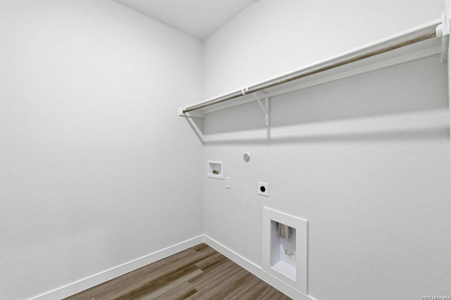 Spacious, unfurnished interior of a new home in , San Antonio (Image 43). Spacious, unfurnished interior of a new home in , San Antonio (Image 43).