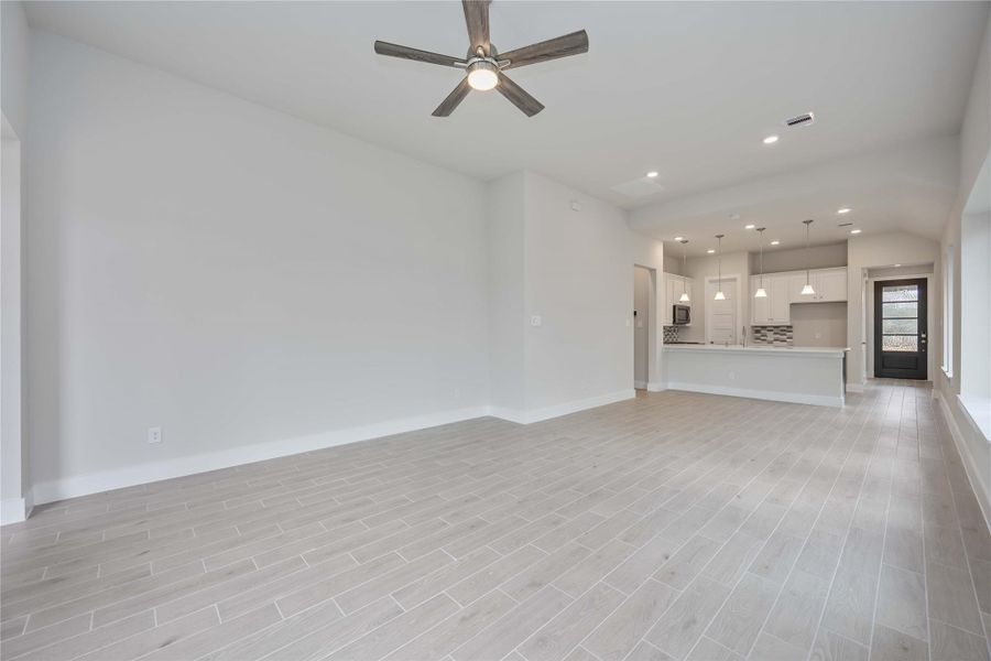 Spacious, unfurnished interior of a new home in Sunterra, Katy (Image 11). Spacious, unfurnished interior of a new home in Sunterra, Katy (Image 11).