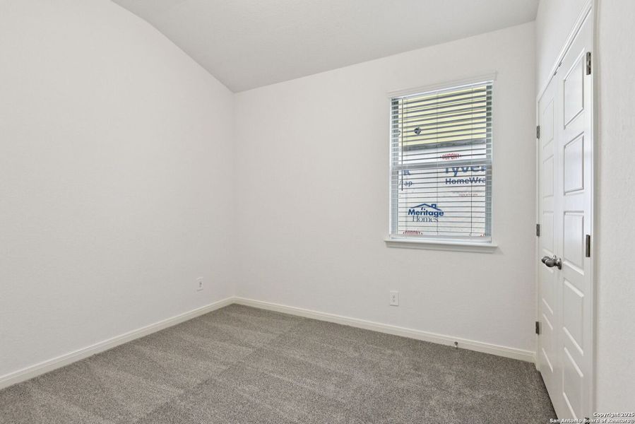 Spacious, unfurnished interior of a new home in Fox Falls, Boerne (Image 29).