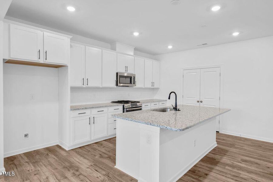 silverstone-augusta-lot-115-kitchen silverstone-augusta-lot-115-kitchen