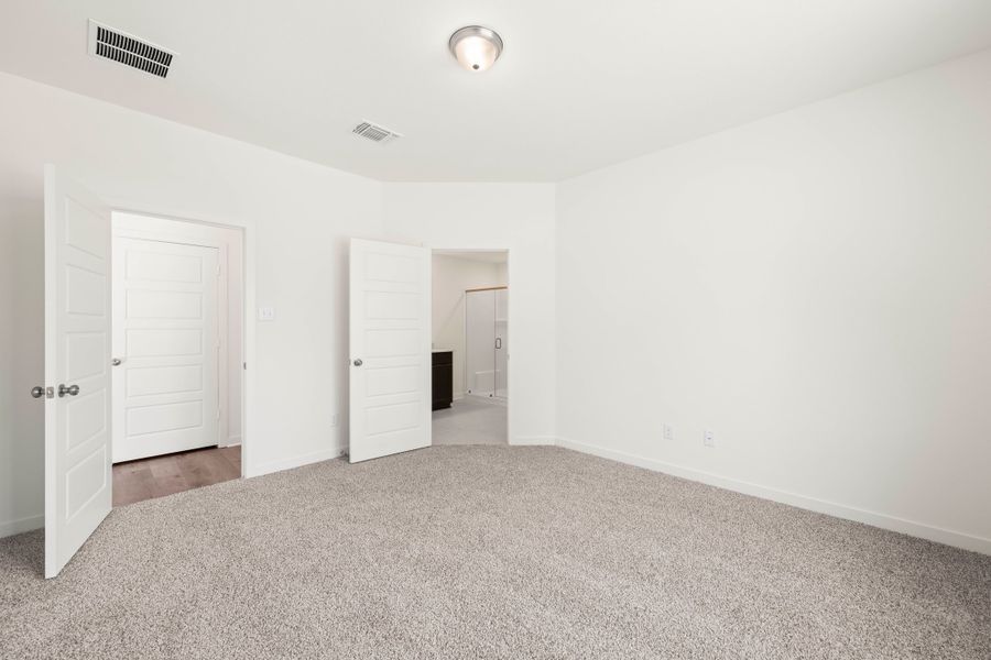 Spacious, unfurnished interior of a new home in Adaline Crossing, McGregor (Image 13). Spacious, unfurnished interior of a new home in Adaline Crossing, McGregor (Image 13).