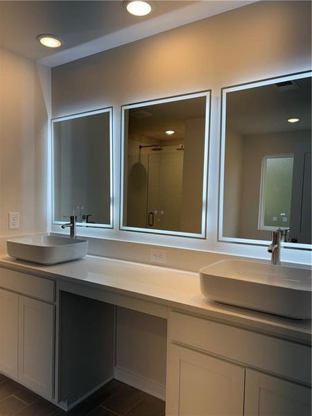 Furnished interior view inside a new home in Southern Hills, McDonough (Image 11).