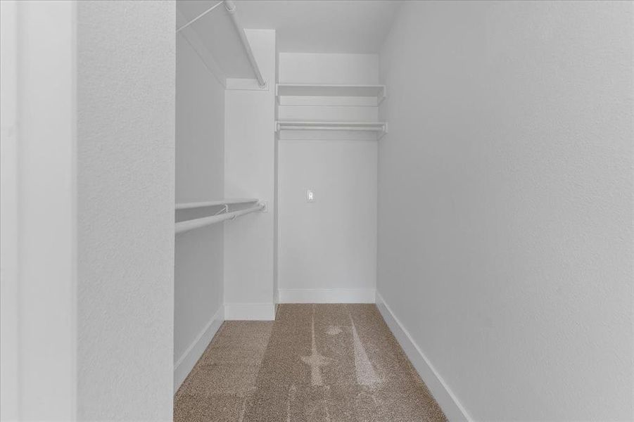 Spacious, unfurnished interior of a new home in , Dallas (Image 17).