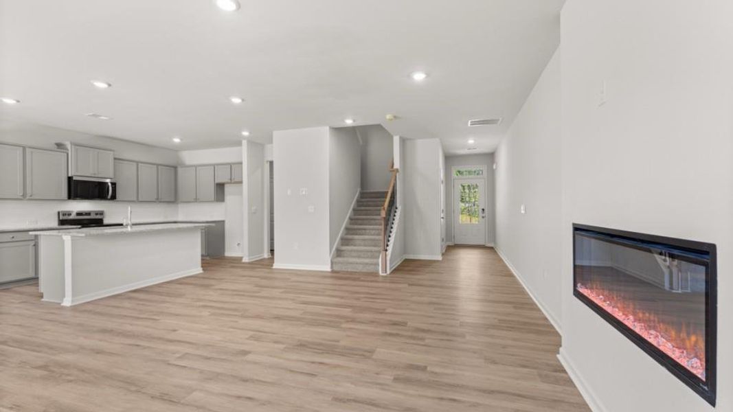 Spacious, unfurnished interior of a new home in Village at Pine Valley, Gainesville (Image 28).