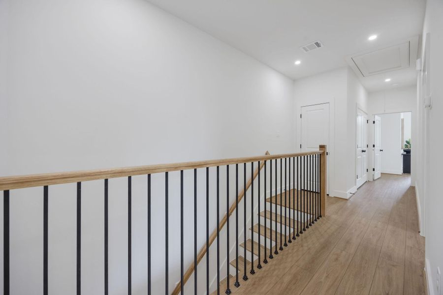 Spacious, unfurnished interior of a new home in , Houston (Image 22).