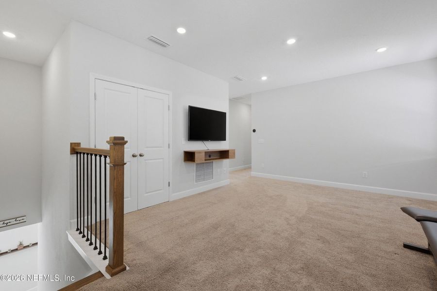 Spacious, unfurnished interior of a new home in , Fernandina Beach (Image 22).