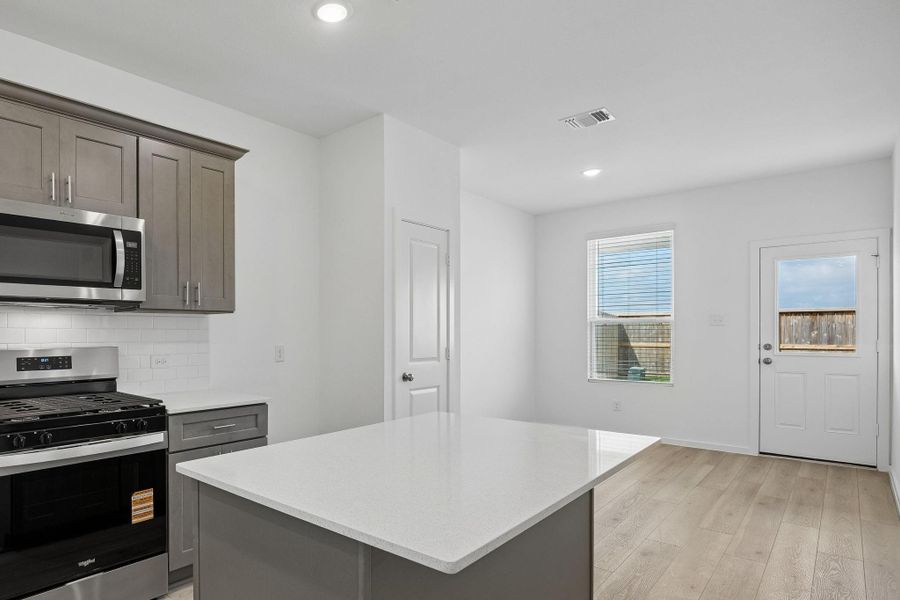 Furnished interior view inside a new home in Stokesbury, Waller (Image 9).