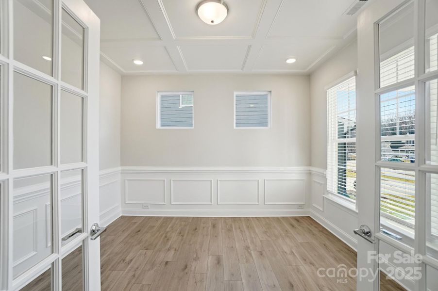 Spacious, unfurnished interior of a new home in Summerlin, Mooresville (Image 16).