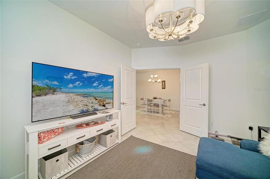 Furnished interior view inside a new home in Lorraine Lakes at Lakewood Ranch, Lakewood Ranch (Image 15). Furnished interior view inside a new home in Lorraine Lakes at Lakewood Ranch, Lakewood Ranch (Image 15).