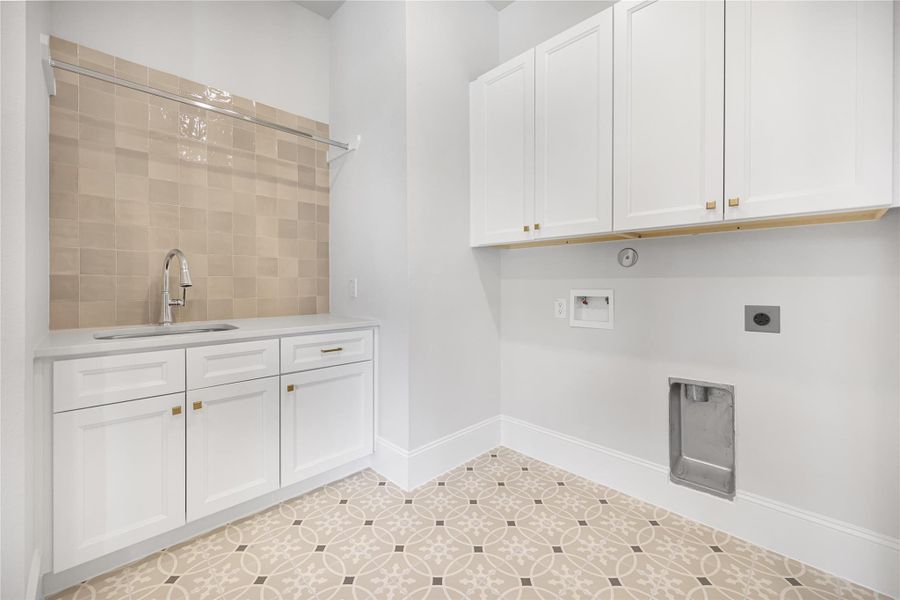 Furnished interior view inside a new home in Bentwater, Montgomery (Image 14). Furnished interior view inside a new home in Bentwater, Montgomery (Image 14).