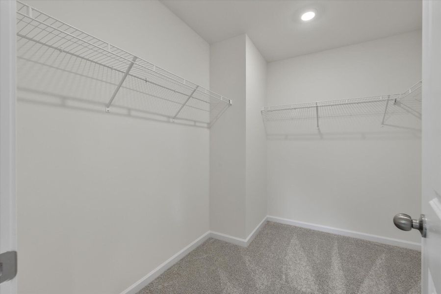 Image 39 of a home in Oakley Pointe.